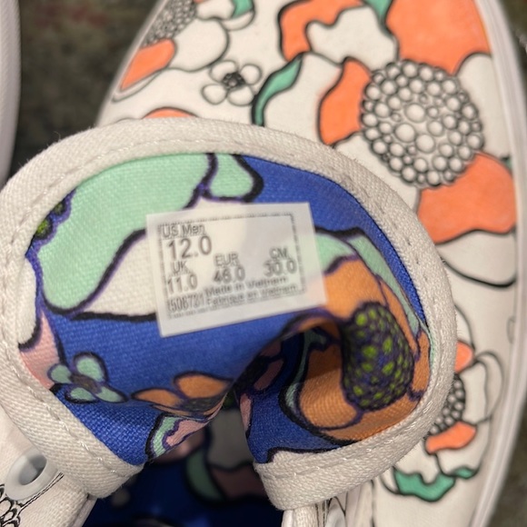 Vans Flower Design Beautiful sneakers size 12. NWOT - Picture 4 of 12